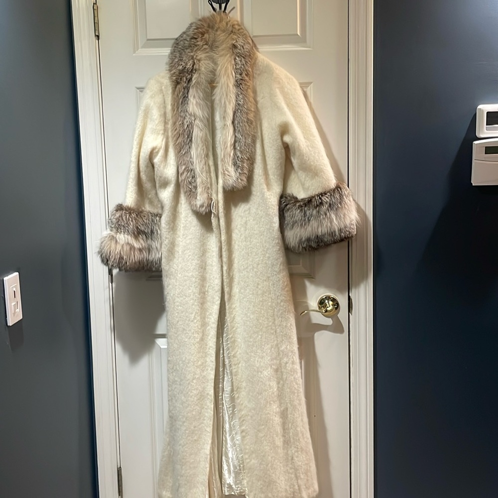 Cream colored wool with taupe and light brown trim